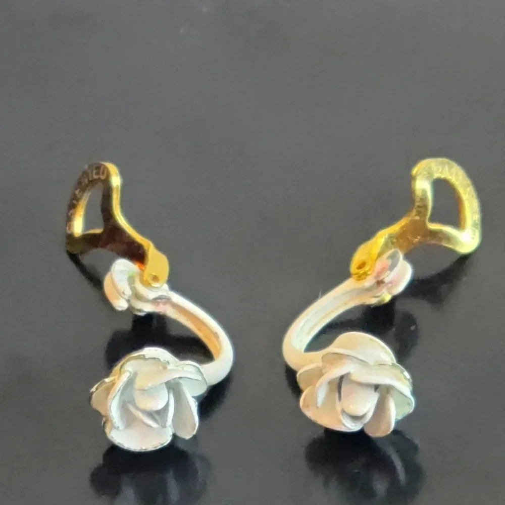 Vintage White Rose Clip On  Earrings